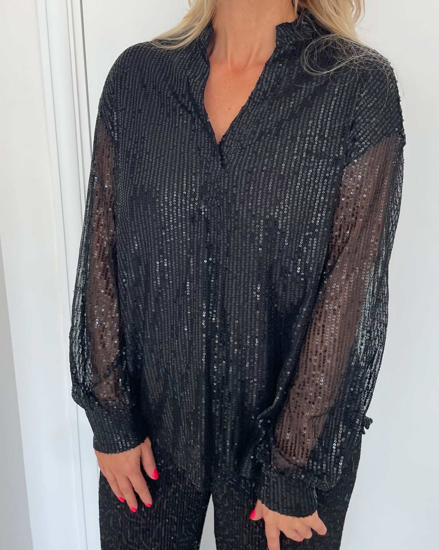 Sequin Collared Shirt in Black